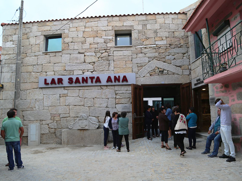 Inauguração do Lar Santa Ana e da Casa Mortuária de Alturas do Barroso