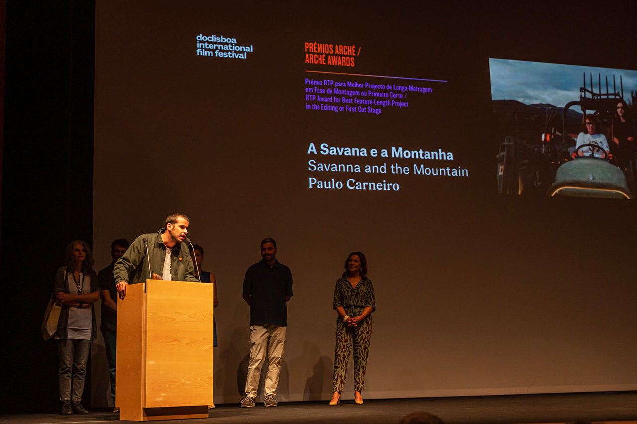 “A Savana e a Montanha” de Paulo Carneiro venceu prémio de melhor filme em montagem