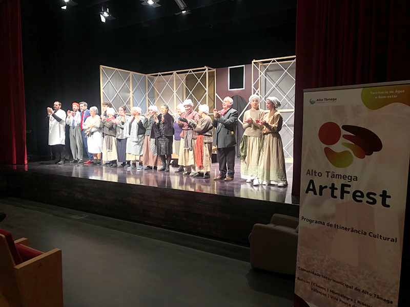 Teatro Fórum Boticas subiu ao palco em Valpaços