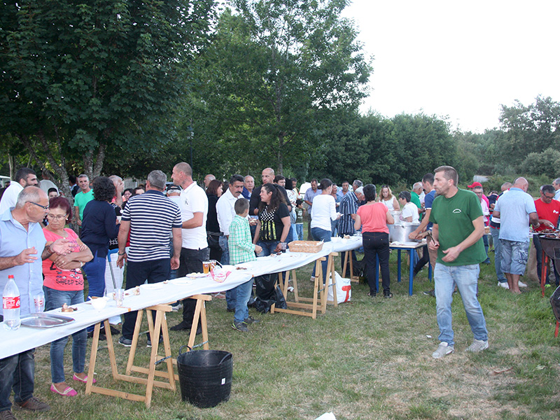 Comissão de Festas de Beça promoveu convívio junto ao rio