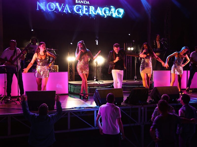 Banda “Nova Geração” animou Praça do Município