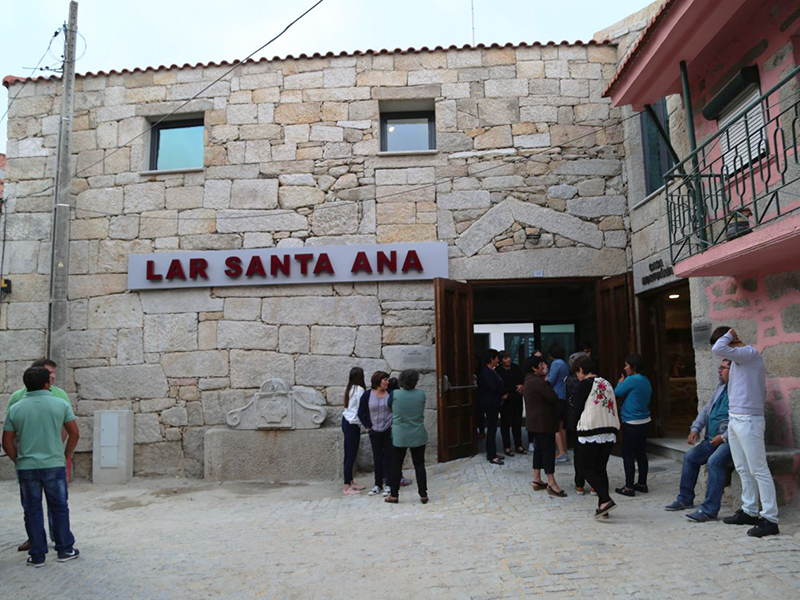 Inaugurao do Lar Santa Ana e da Casa Morturia de Alturas do Barroso