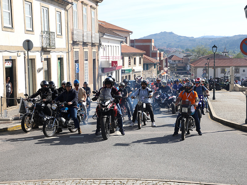 XI Passeio de Motas do Clube Aventura de Boticas com cerca de 250 participantes 