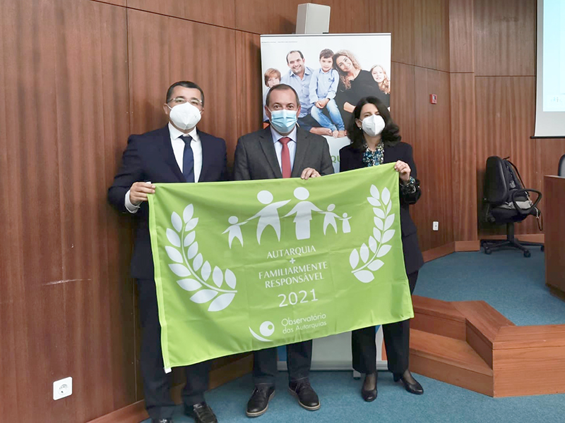 Cerimnia de entrega da bandeira Autarquia + Familiarmente Responsvel