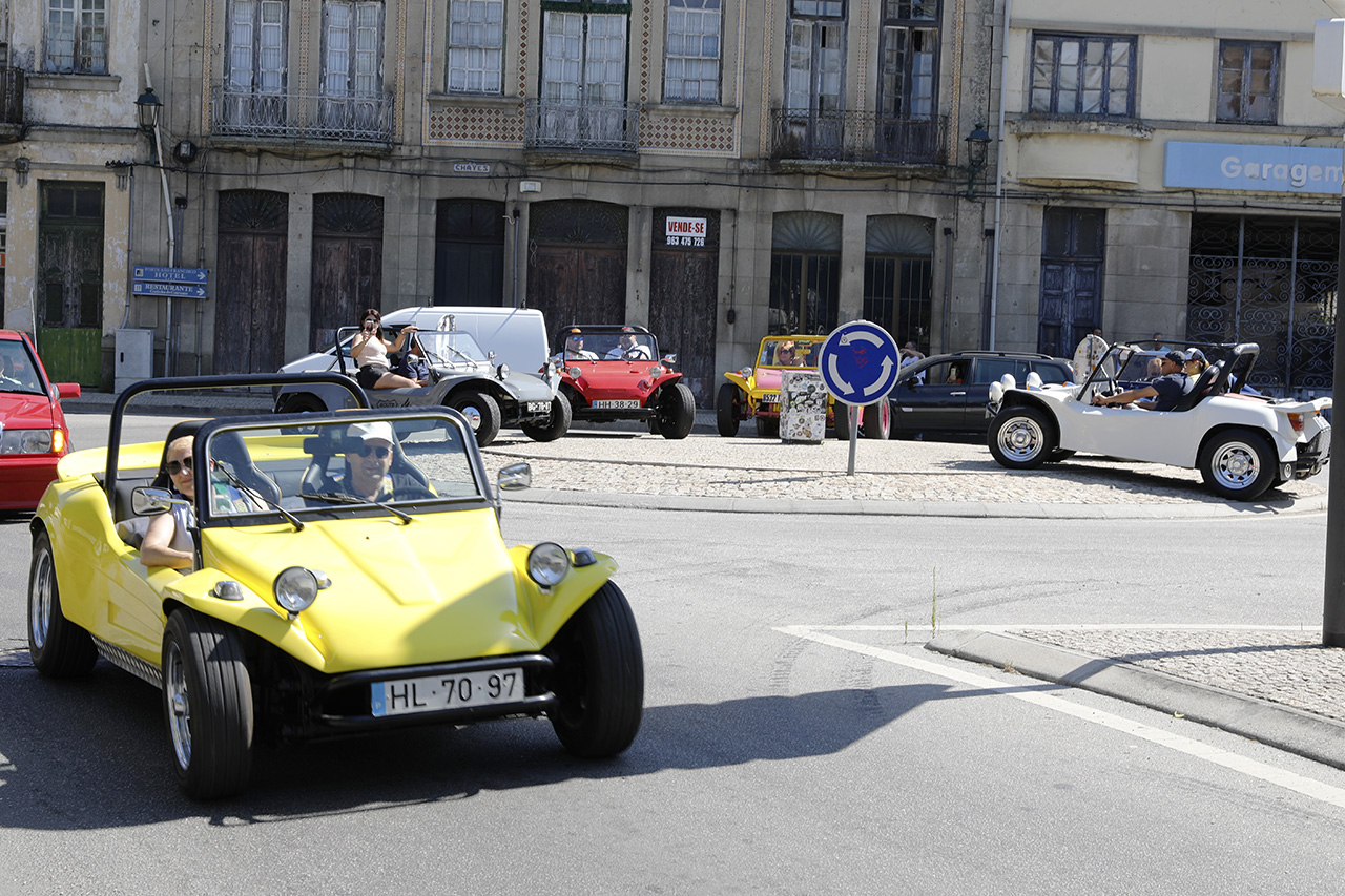 Grupo de amantes de buggies de visita  regio recebido pelo Presidente da Cmara