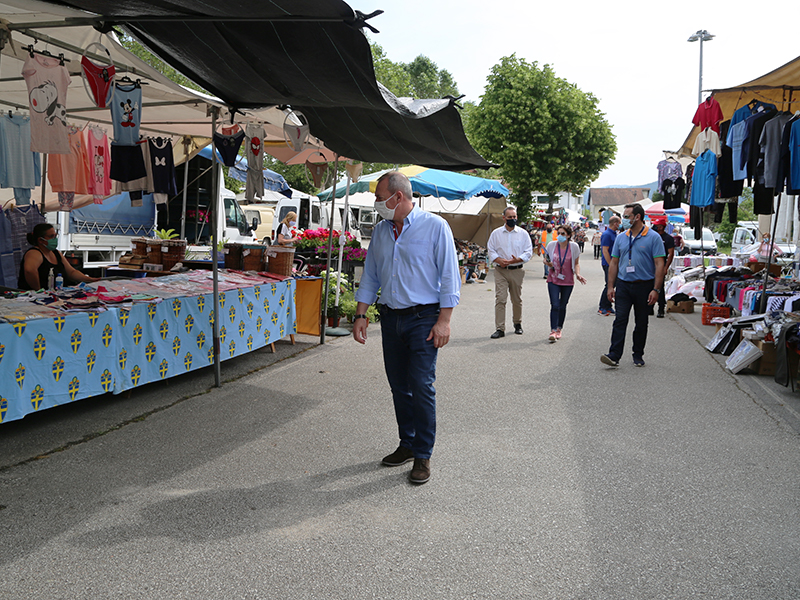 Presidente da Cmara visitou Feira Quinzenal de Boticas