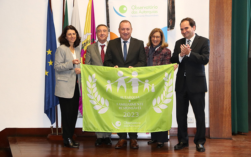 Cerimnia de entrega da bandeira Autarquia + Familiarmente Responsvel