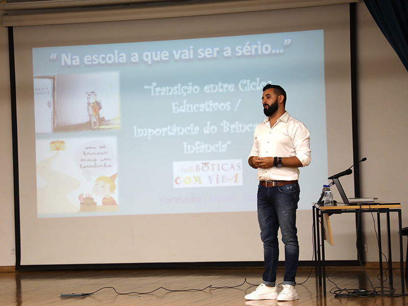 CLDS 4G promoveu palestra sobre Transio entre Ciclos Educativos | Importncia do Brincar na Infncia