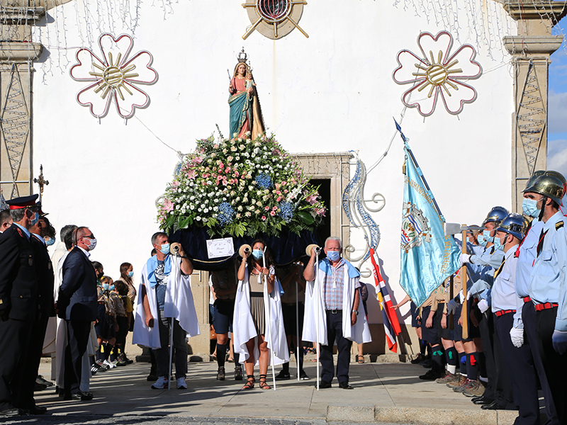 Festa em honra de Nossa Senhora da Livrao assinalada com Eucaristia 