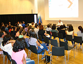 Participantes do intercâmbio “ERASMUS +” receberam lembrança do Município