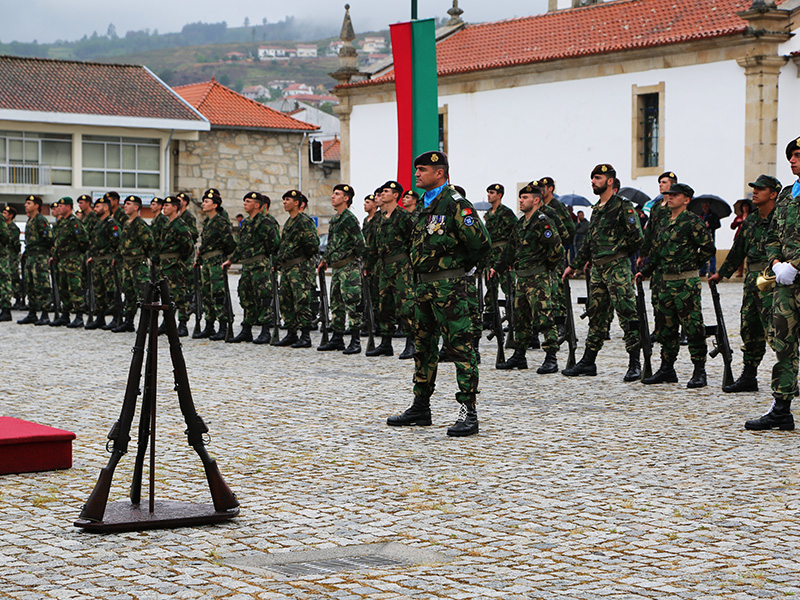 Juramento de Bandeira do RI 19 em Boticas