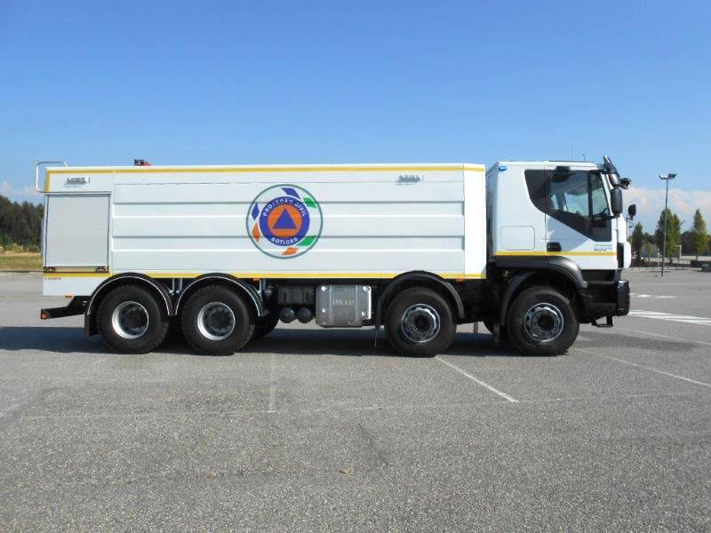 Camião Cisterna reforça equipamentos da Proteção Civil de Boticas