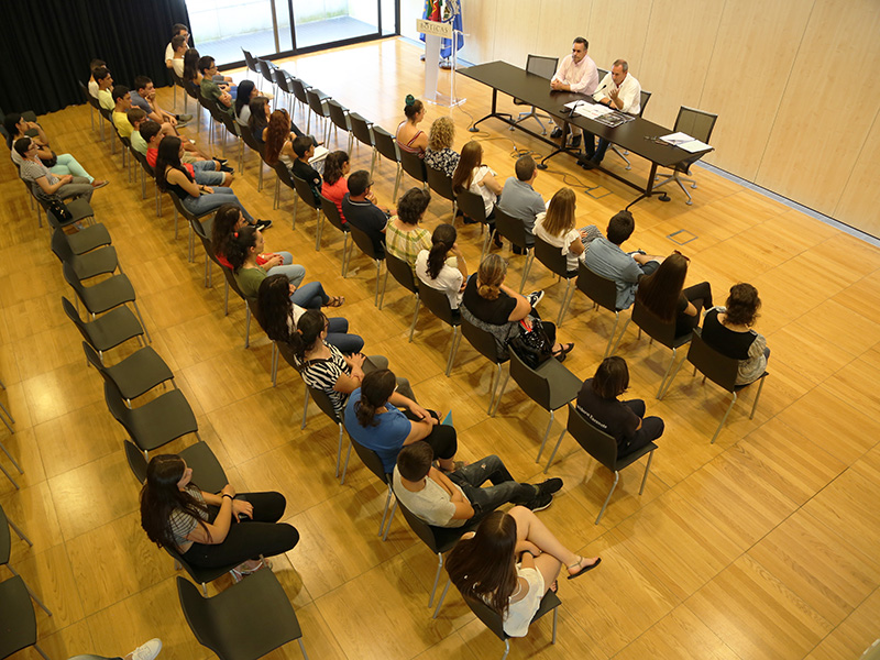 Jovens botiquenses frequentam Universidade Jnior do Porto