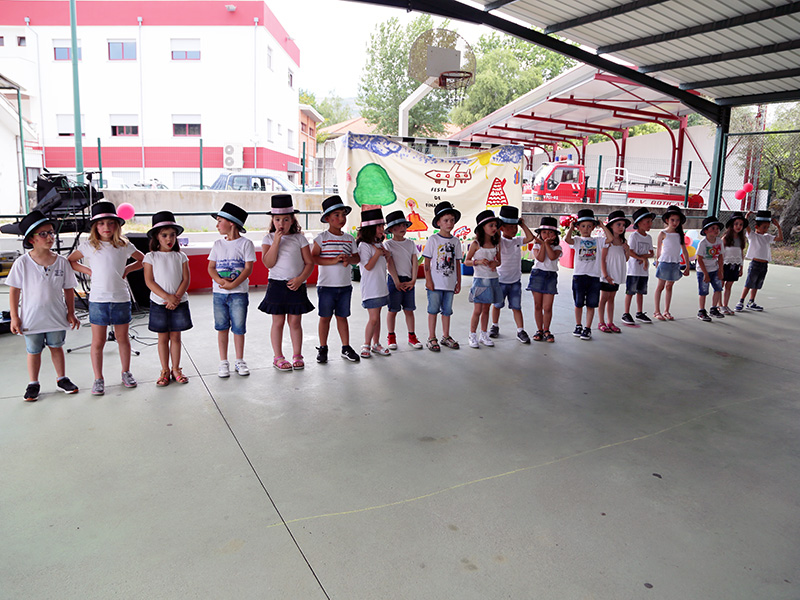 Festa de encerramento do ano escolar do Jardim de Infncia de Boticas