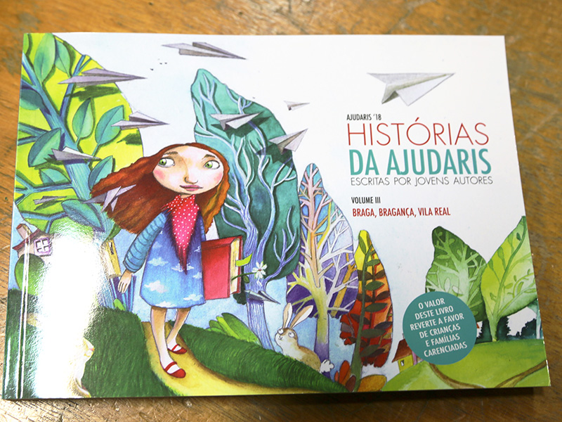 Poema dos alunos do 2 ano da Escola Gomes Monteiro integrado em Livro Solidrio