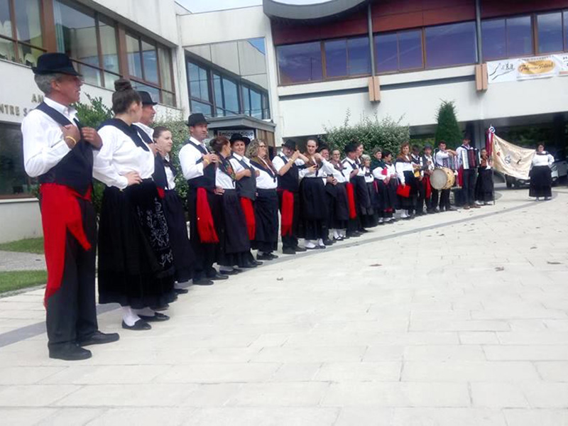 Rancho de Covas do Barroso participou no Festival de Folclore de Gond-Pontouvre